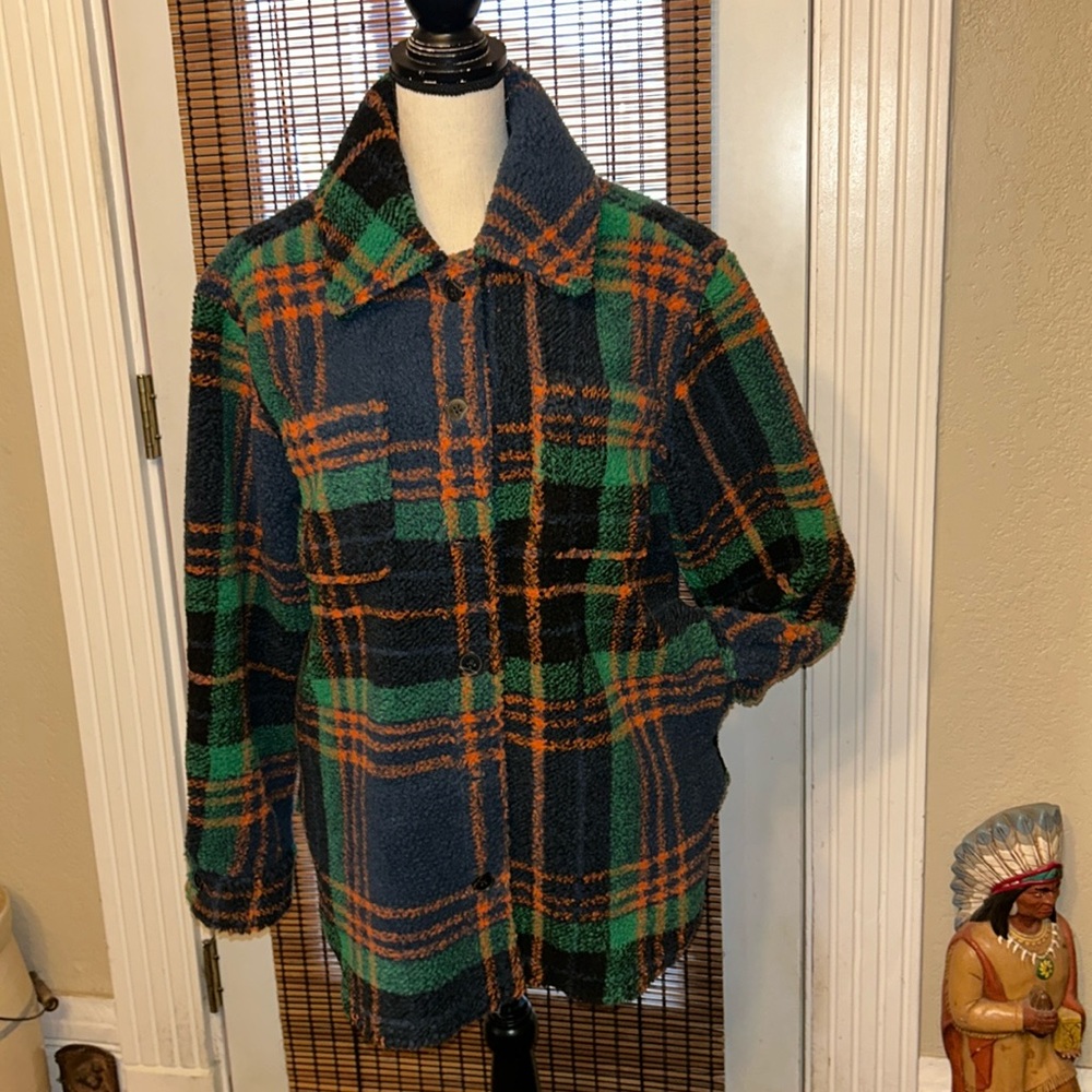 7 Diamonds Sherpa Plaid Shacket Size MED NWOT
